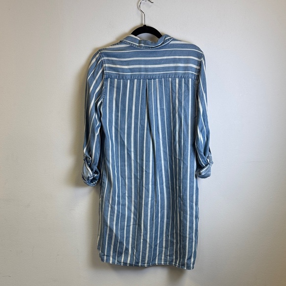 Velvet Heart Blue Striped Midi Dress - Picture 3 of 4